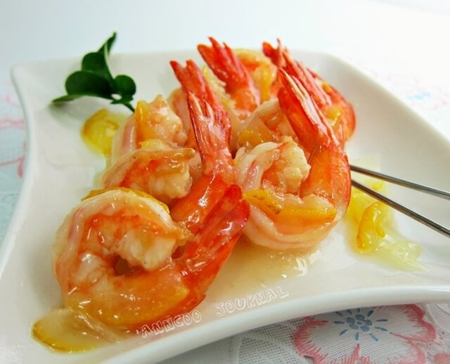 fried prawns in honey citron sauce