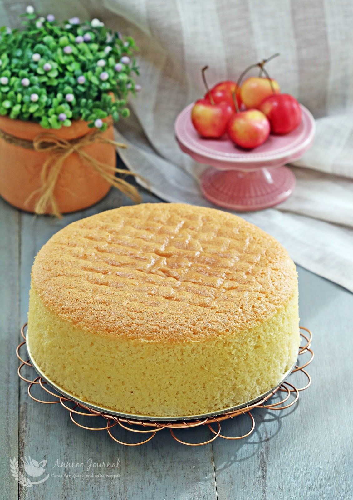 whisked sponge cake