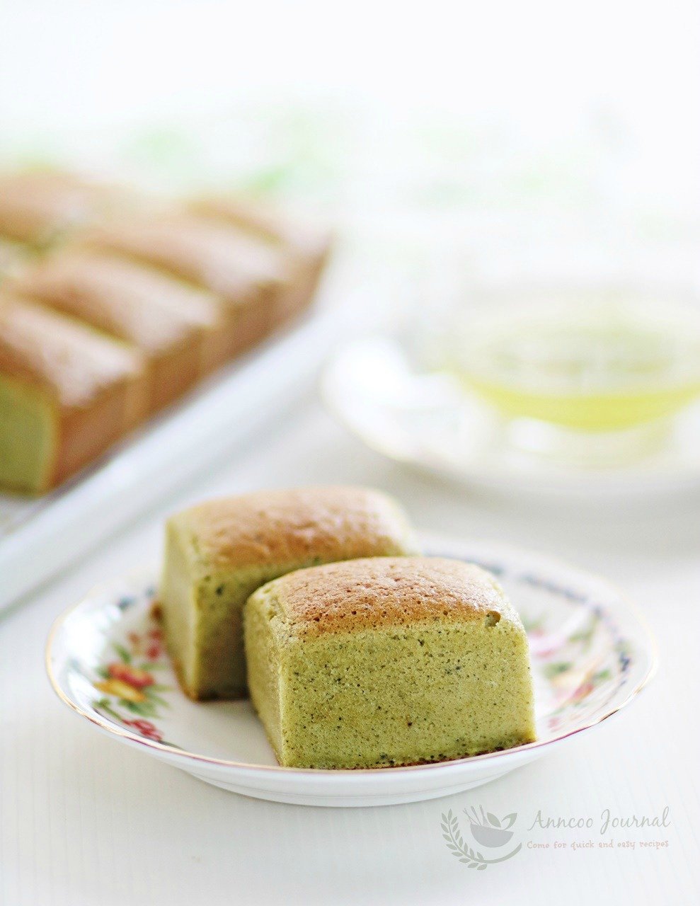 matcha sponge cakes